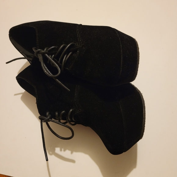 Delicacy Platform Black Suade Wedge Heels 6 - Picture 8 of 11